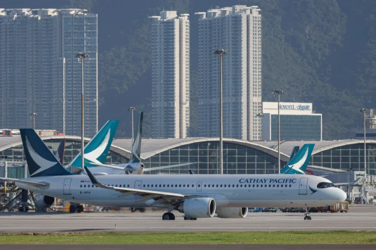 How to Reduce Aircraft Fuel Surcharges: A 2026 Strategic Guide